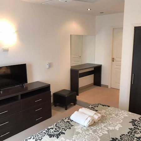 Hotel Europa Пинамар Екстериор снимка