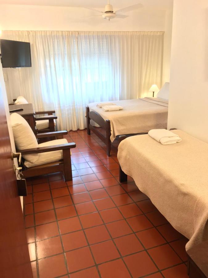 Hotel Europa Пинамар Екстериор снимка