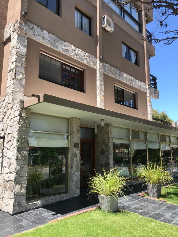 Hotel Europa Пинамар Екстериор снимка